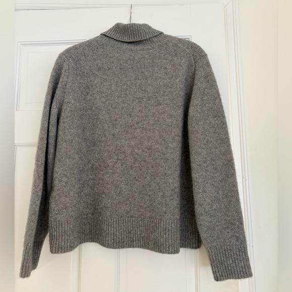Aritzia Wilfred cashmere sweater - size xs - Picture 2 of 3